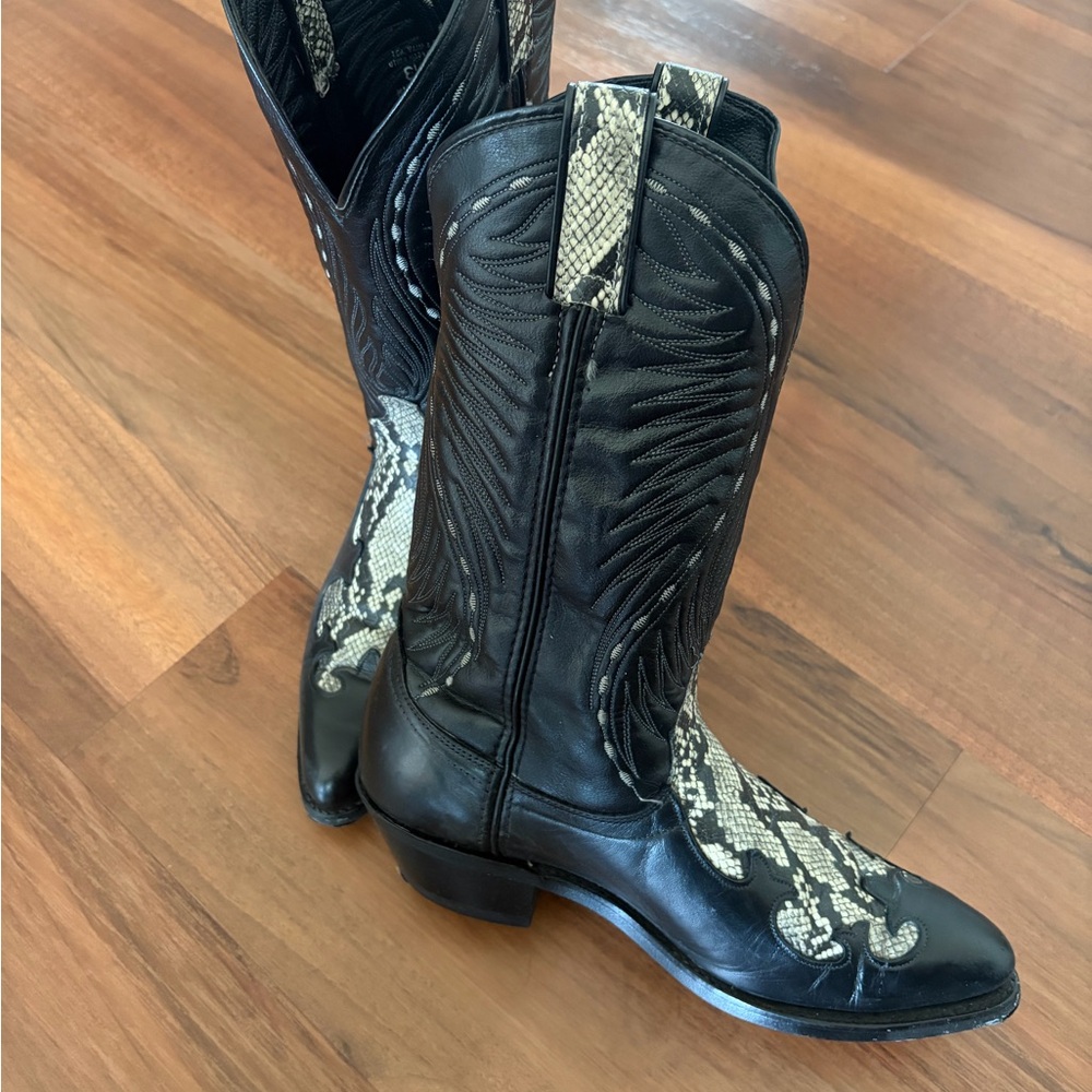 Laredo Men’s Black and Gray Leather Snakeskin Boots - Picture 4 of 7
